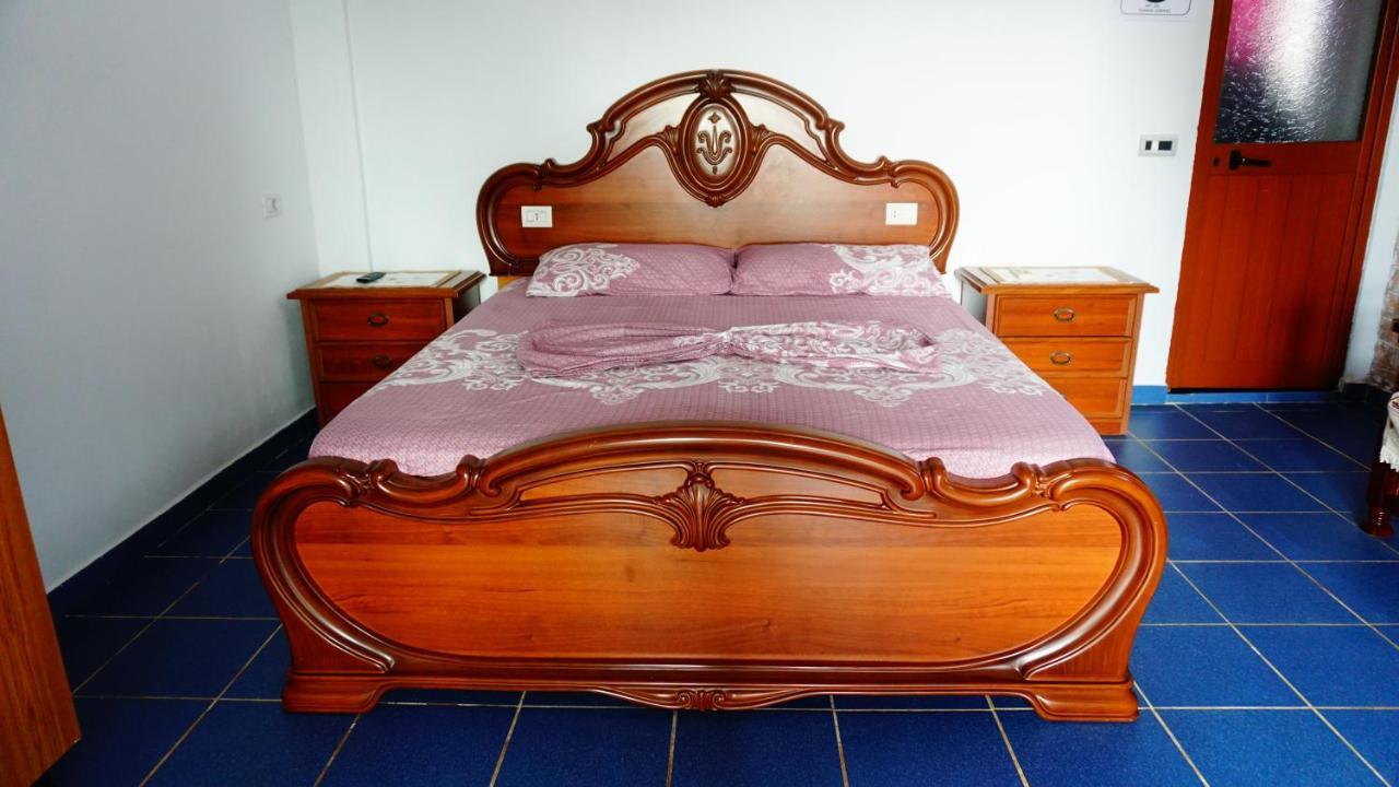 Villa Duka Vlorë Esterno foto