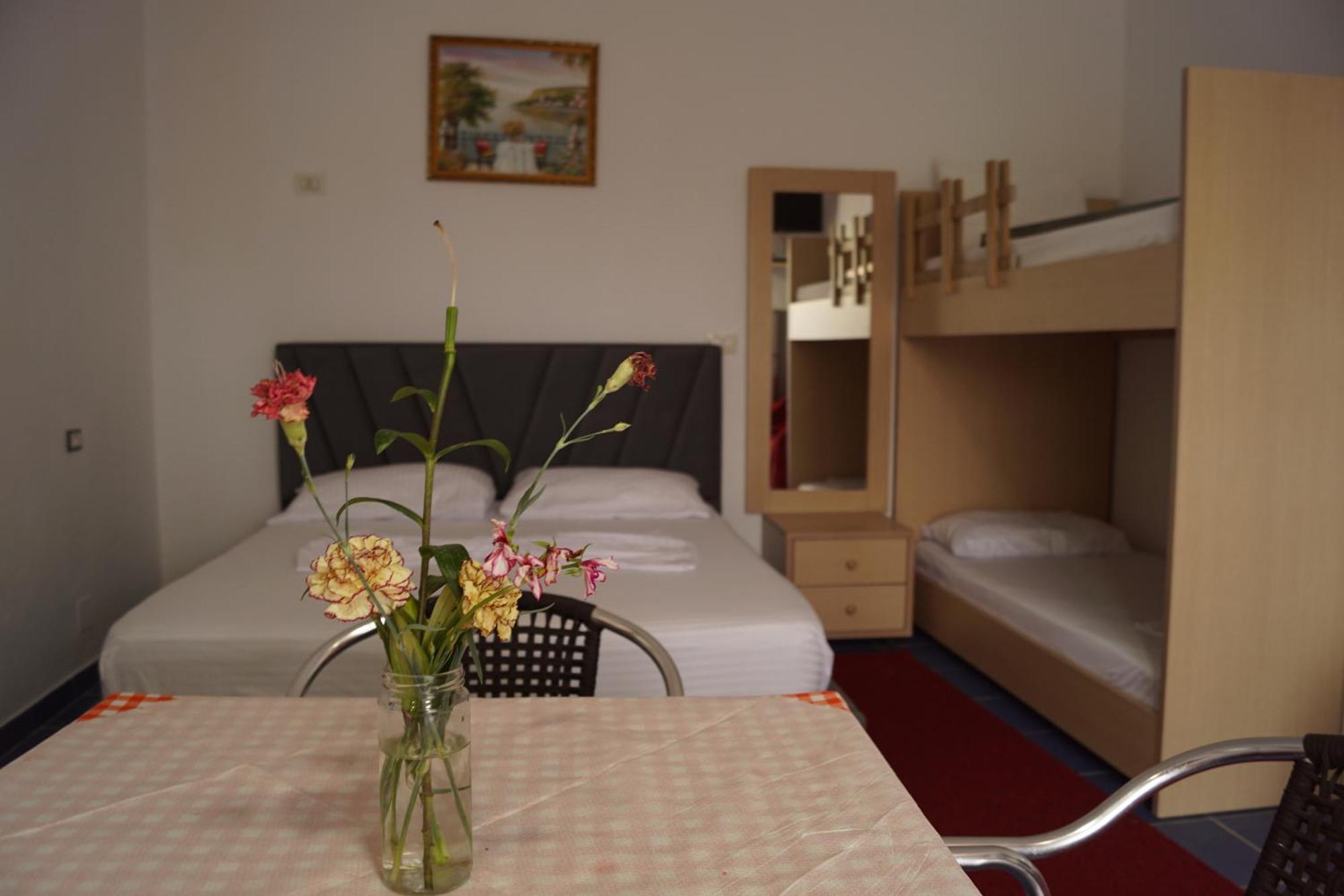 Villa Duka Vlorë Esterno foto